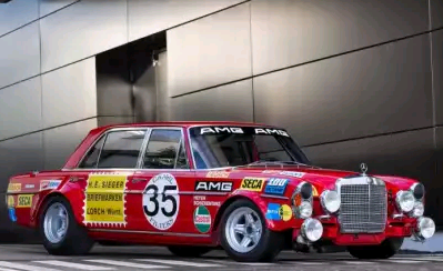 1971 300 SEL 6.8L AMG “The Red Pig”